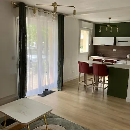Appartementt2 A 2 Pas Du Circuit Apartman *