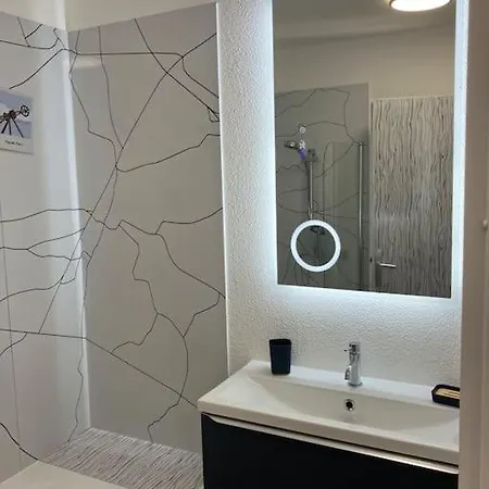 Appartementt2 A 2 Pas Du Circuit