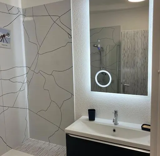 Appartementt2 A 2 Pas Du Circuit